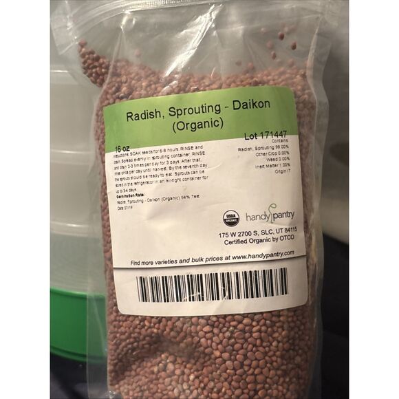 Deluxe Kitchen Crop Seed Sprouter with 4 Growing Trays and 16 Oz Of Radish Seeds - Picture 6 of 7